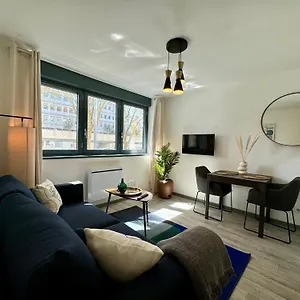suite-baya.hotels-rhonealpes.com/
